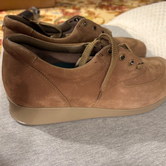 Drew Therapeutic Shoes main image 7